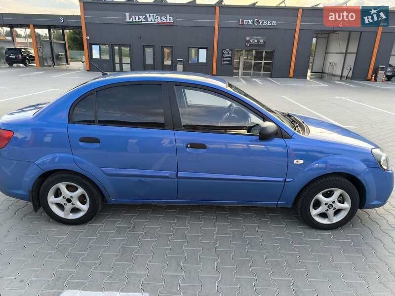 Kia Rio 2011