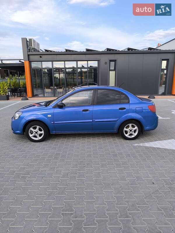 Kia Rio 2011