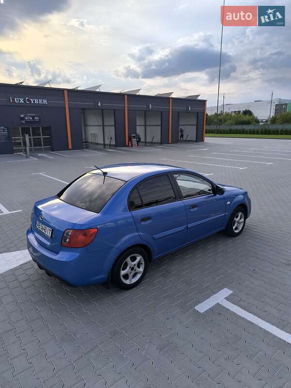 Kia Rio 2011