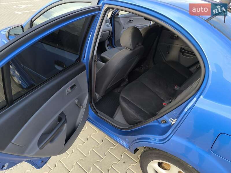 Kia Rio 2011