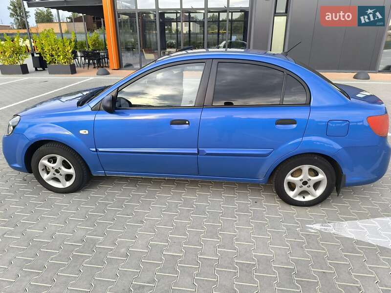 Kia Rio 2011