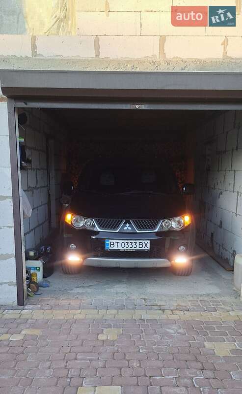 Mitsubishi Outlander XL 2008