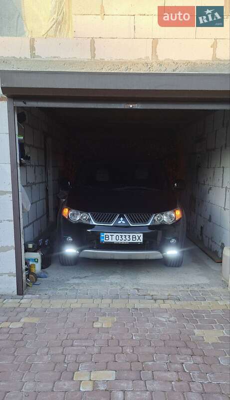 Mitsubishi Outlander XL 2008