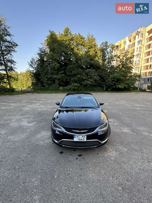 Chrysler 200 2015