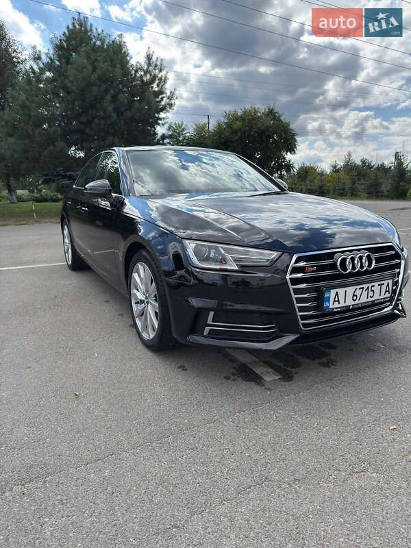 Audi A4 2019