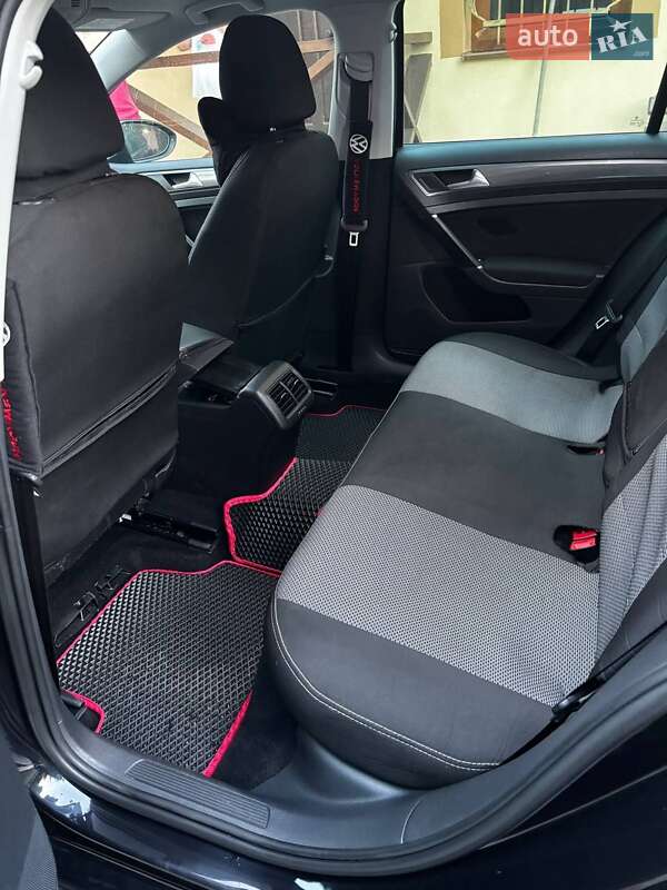 Volkswagen Golf 2016