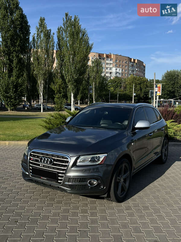 Audi SQ5 2016