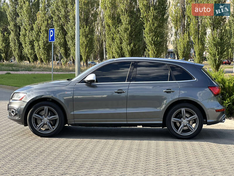 Audi SQ5 2016