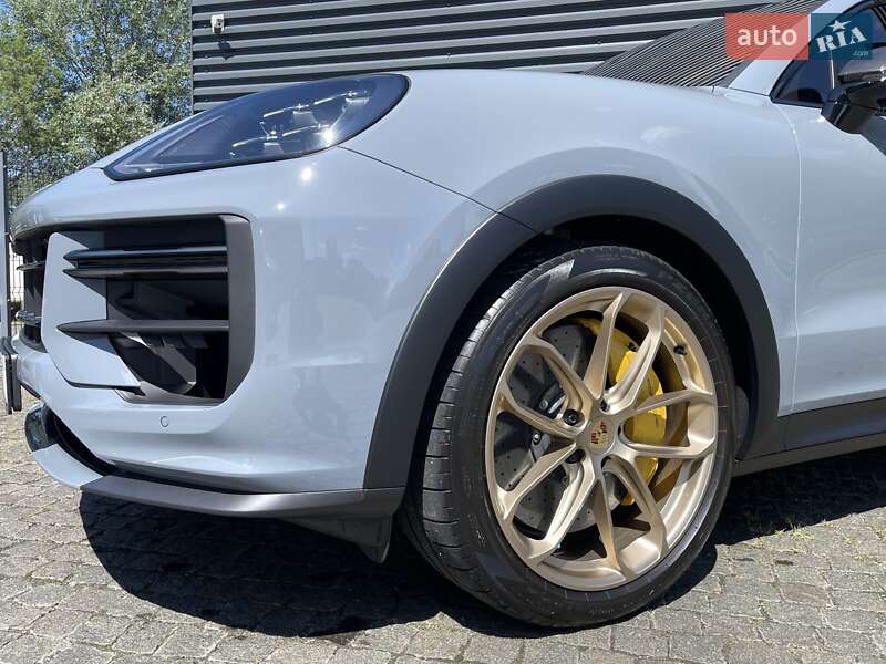 Porsche Cayenne Coupe 2024