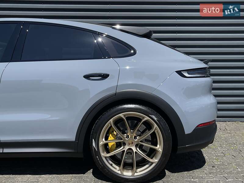 Porsche Cayenne Coupe 2024