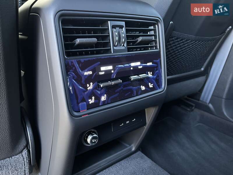 Porsche Cayenne Coupe 2024