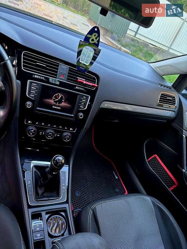 Volkswagen Golf 2016