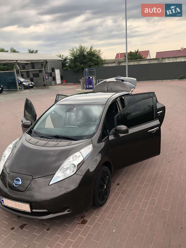 Nissan Leaf 2016