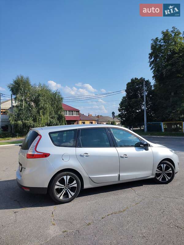 Renault Grand Scenic 2010