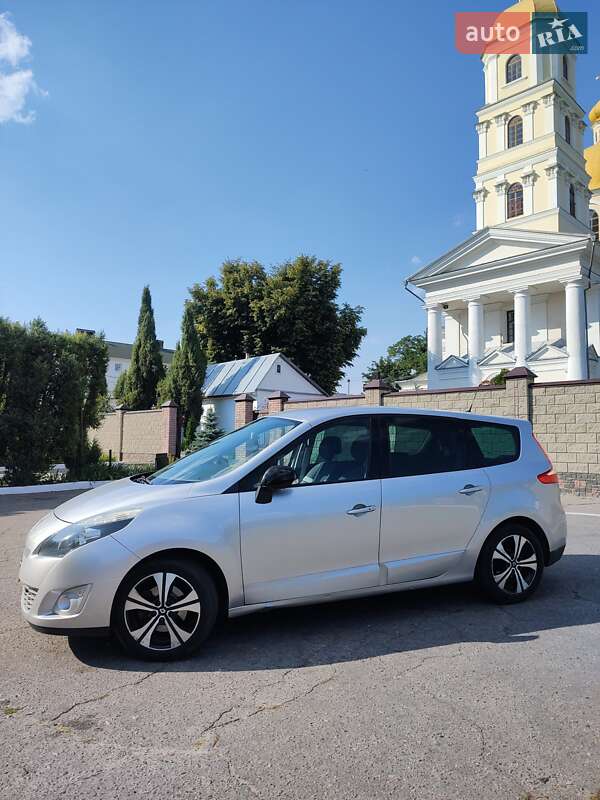 Renault Grand Scenic 2010