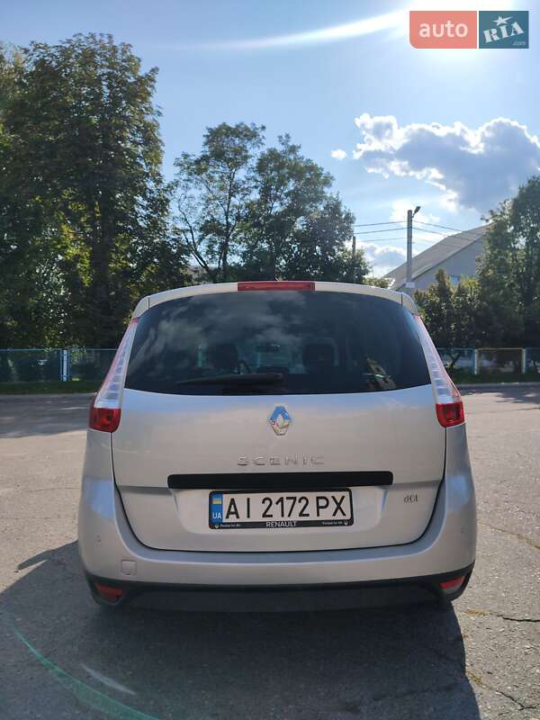 Renault Grand Scenic 2010
