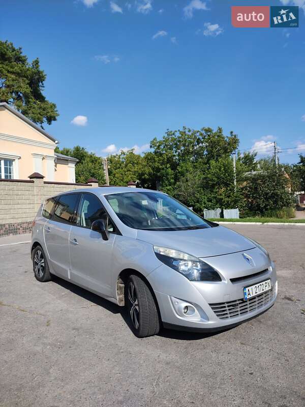 Renault Grand Scenic 2010