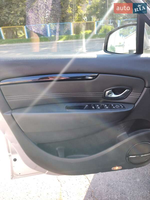 Renault Grand Scenic 2010