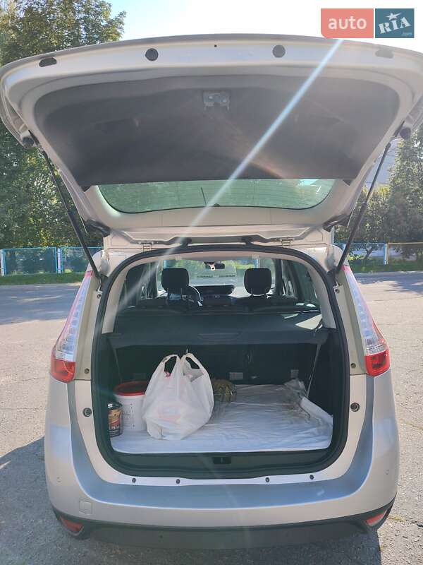 Renault Grand Scenic 2010