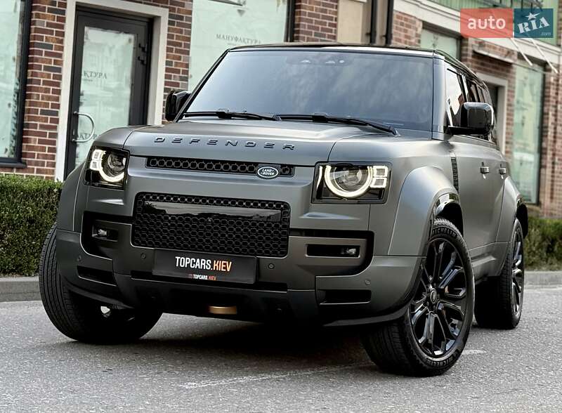 Land Rover Defender 2025