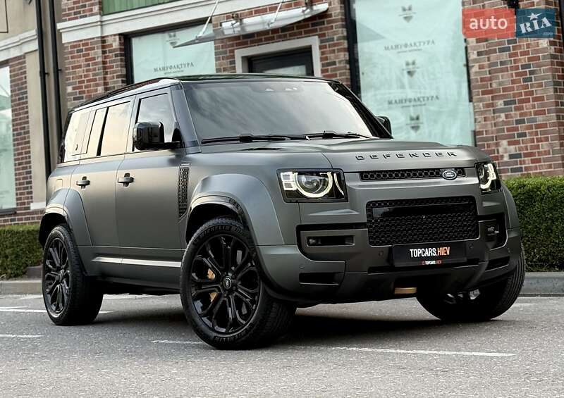 Land Rover Defender 2025