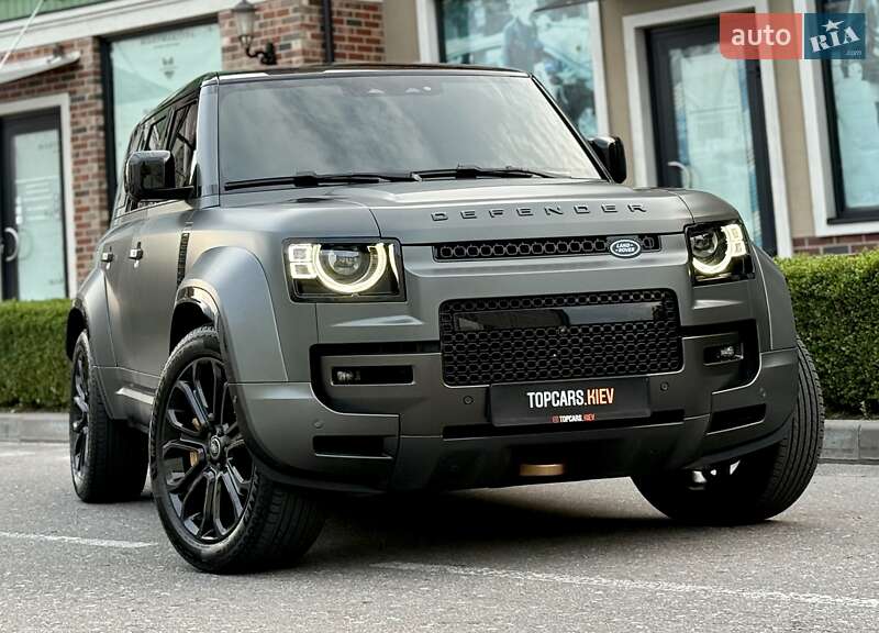 Land Rover Defender 2025