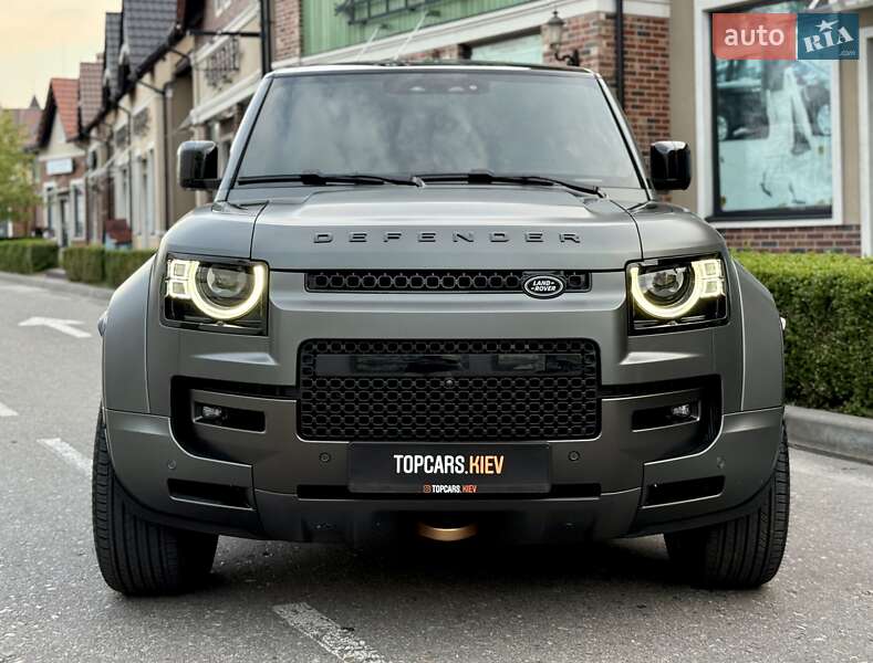 Land Rover Defender 2025