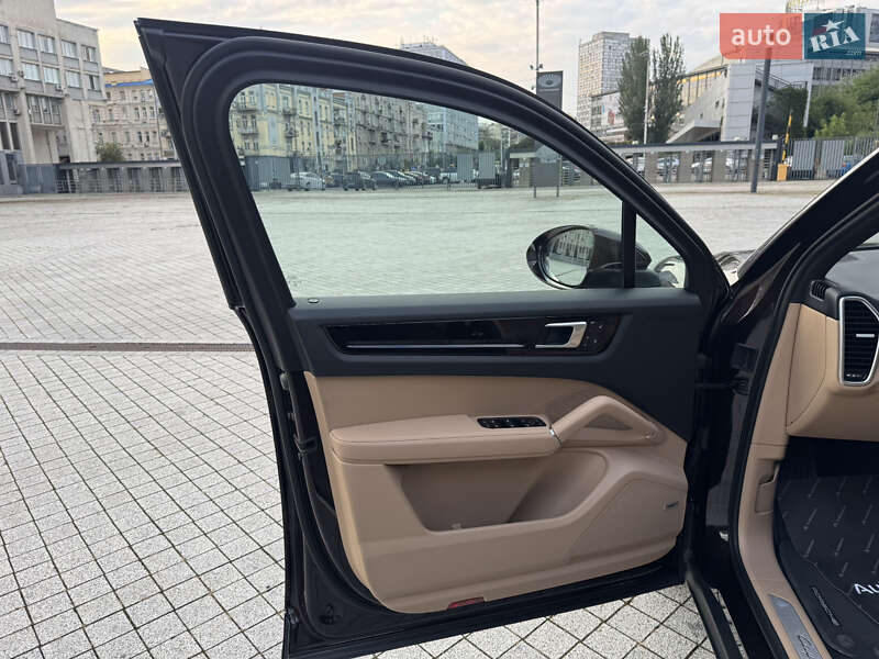 Porsche Cayenne 2018