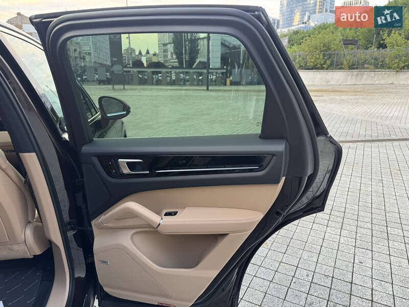 Porsche Cayenne 2018