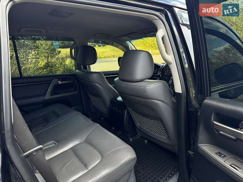 Toyota Land Cruiser 2008