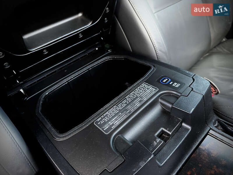 Toyota Land Cruiser 2008