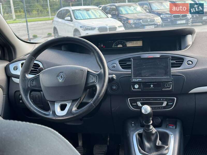 Renault Scenic 2011