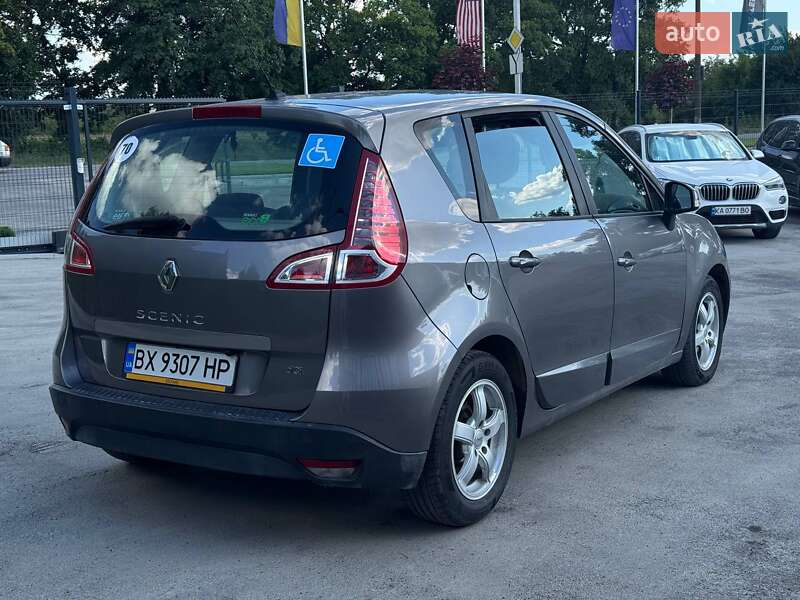 Renault Scenic 2011