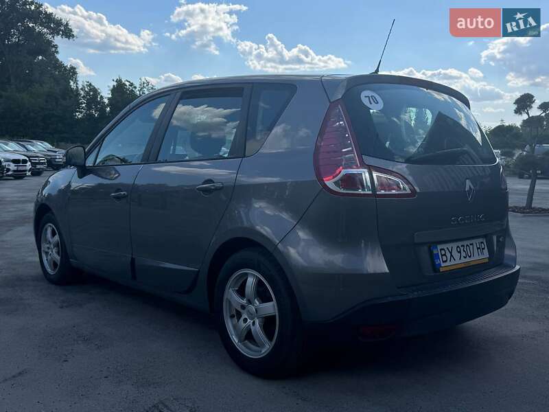 Renault Scenic 2011