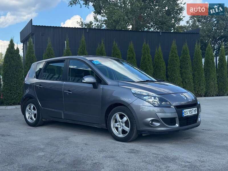 Renault Scenic 2011