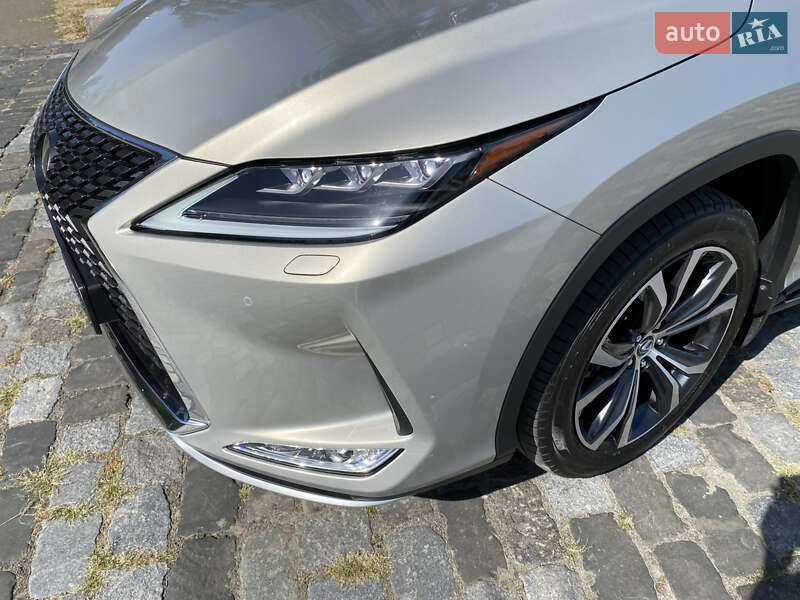 Lexus RX 2021