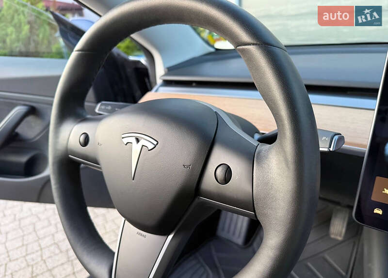 Tesla Model 3 2019