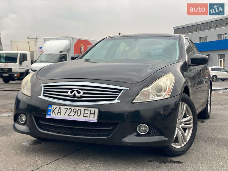 Infiniti G37 2013