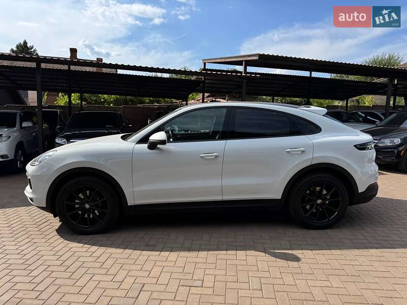 Porsche Cayenne Coupe 2021