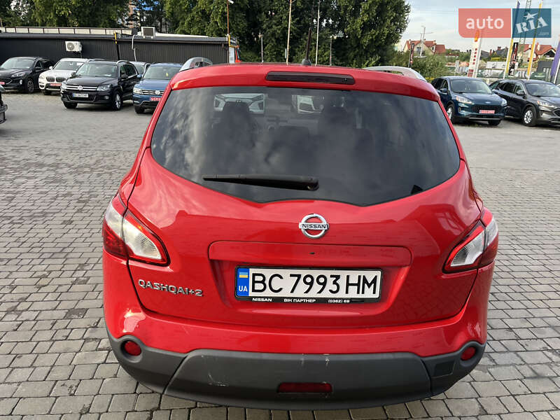 Nissan Qashqai+2 2011