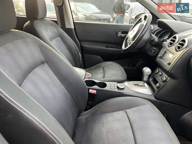 Nissan Qashqai+2 2011