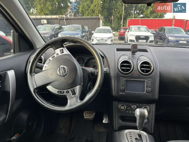 Nissan Qashqai+2 2011