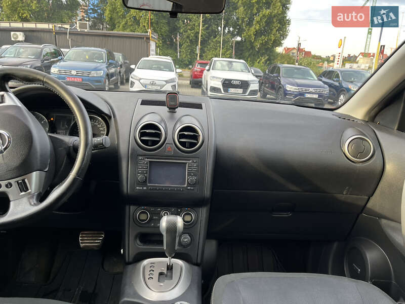 Nissan Qashqai+2 2011