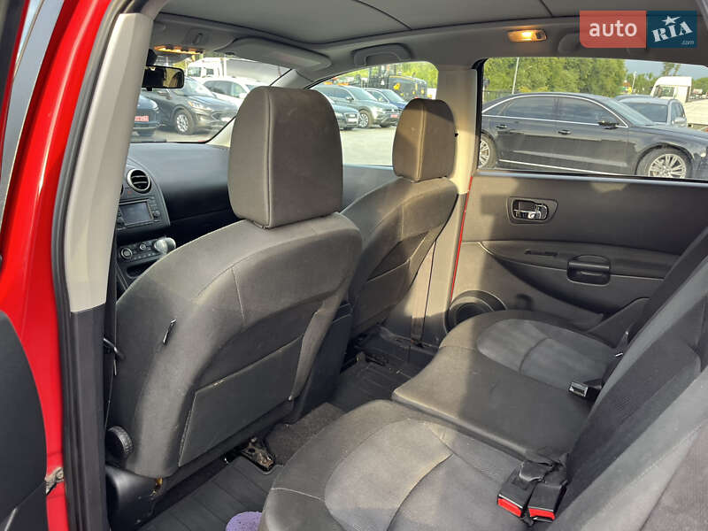 Nissan Qashqai+2 2011