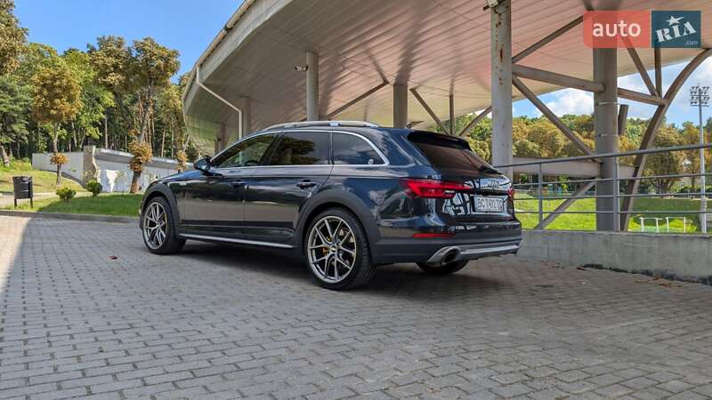 Audi A4 Allroad 2016
