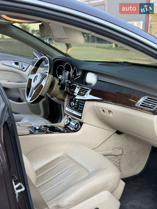 Mercedes-Benz CLS-Class 2012