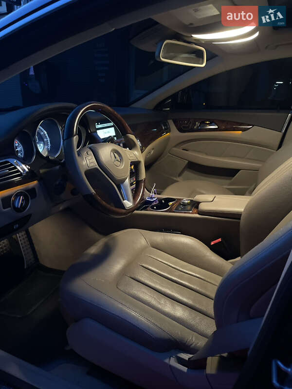 Mercedes-Benz CLS-Class 2012
