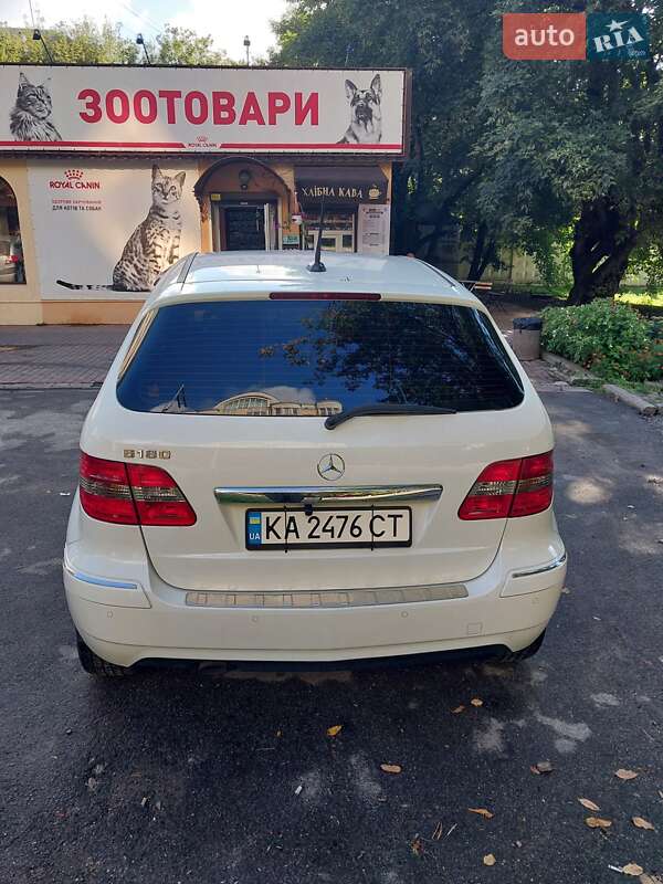 Mercedes-Benz B-Class 2010