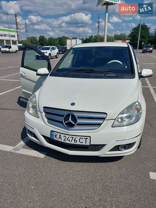 Mercedes-Benz B-Class 2010