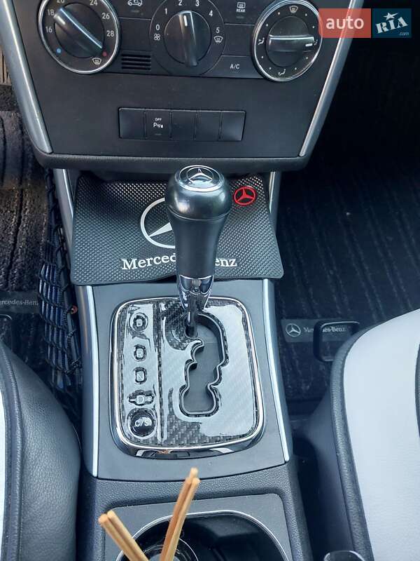 Mercedes-Benz B-Class 2010